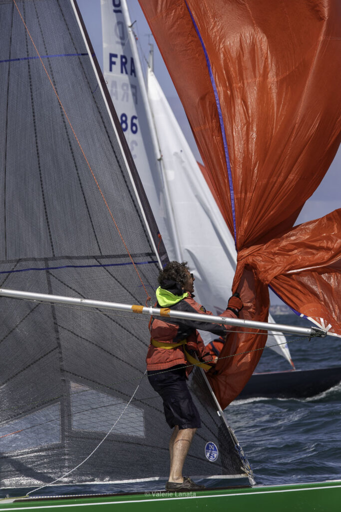 Sur le plan d'eau de Noirmoutier, s'est déroulé du 01 au 03 aout 2025 la régate Noirmoutier Classic. La régate regourpe une flotte de grands cloassiques dont Les 4 Pen Duick, et de nombreuses unités du YCC, ainsi qu'une flotte de métrique (8mJI, 6mJI, 5.5MJ), Requin, Dragon et petits classiques.